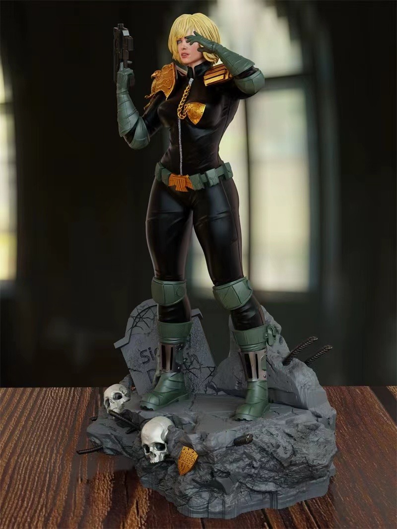 1/24 Scale Cassandra Anderson  - Model Kit Judge review and price